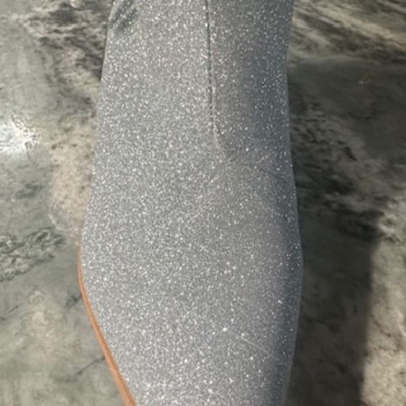 BRAND NEW NEVER WORN SEXY SPARKLY SILVER CUT OUT BOOTS - EU 41 - US SIZE 9.5/10 - Picture 10 of 16